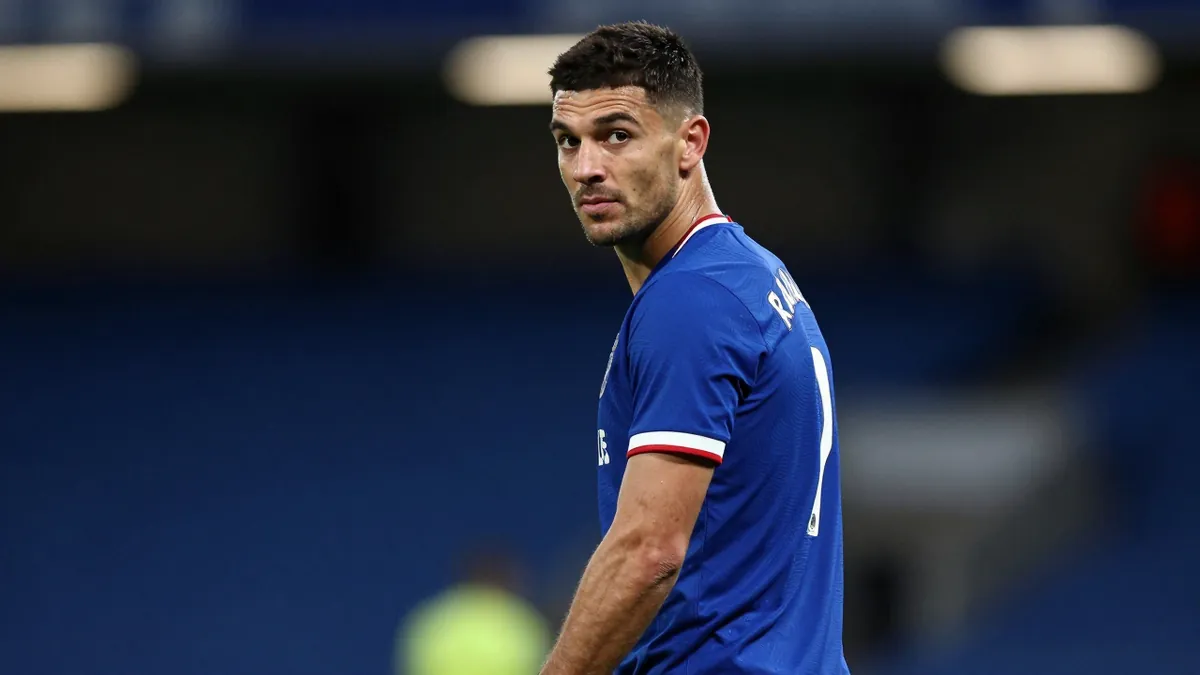 Rangers eye new centre‑back as Godfrey sidelined for weeks