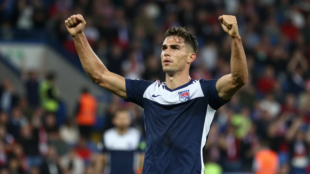 Rangers held to draw in McInnes' debut as new signings struggle