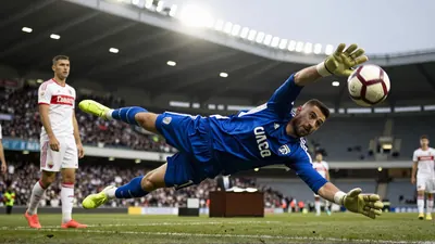 Rangers chase AEK left‑back Penrice amid Championship interest