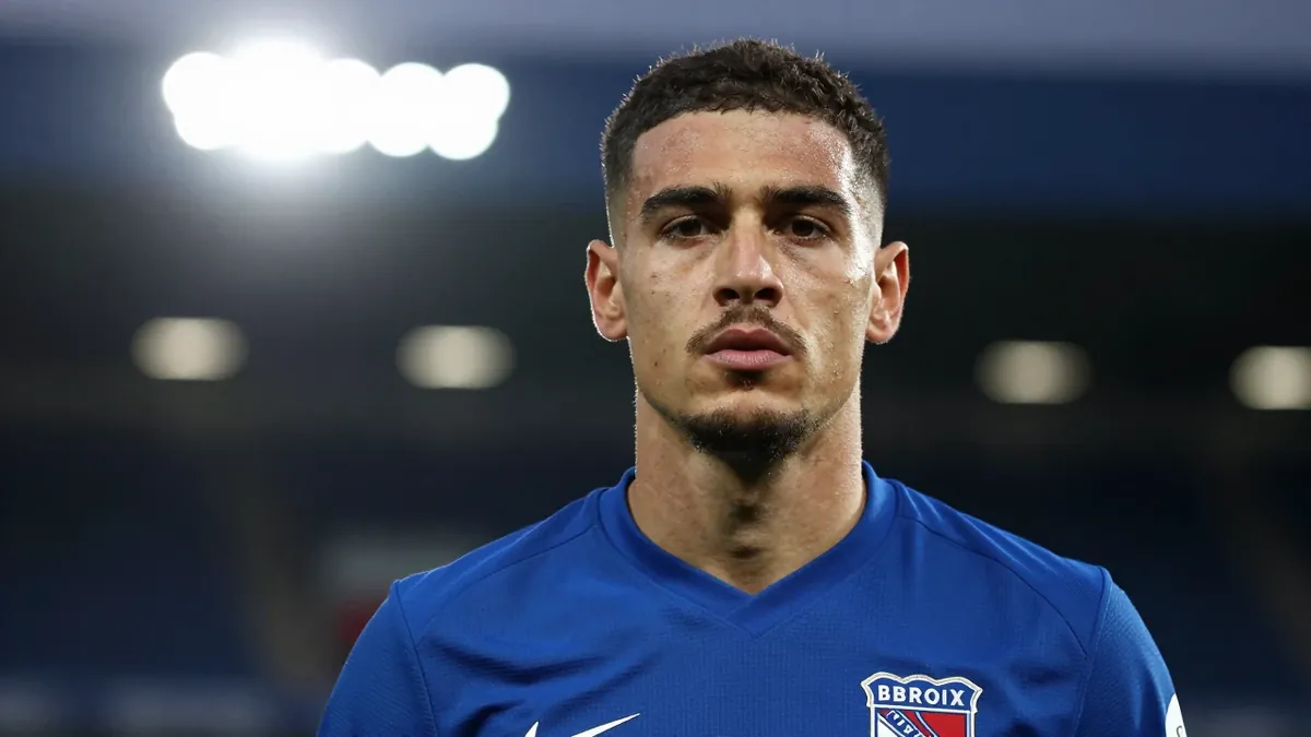 Ex-Rangers scout Neil Murray outlines the physical and mental traits required for players to succeed under the intense...